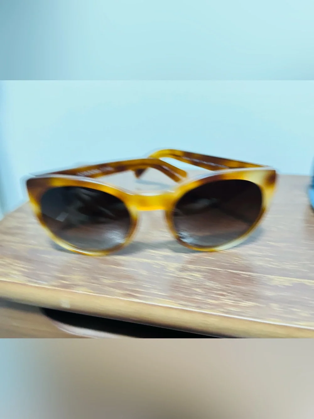 Oliver Peoples Tortoiseshell Sunglasses in Amber Brown GREGORY PECK.  NO CASE